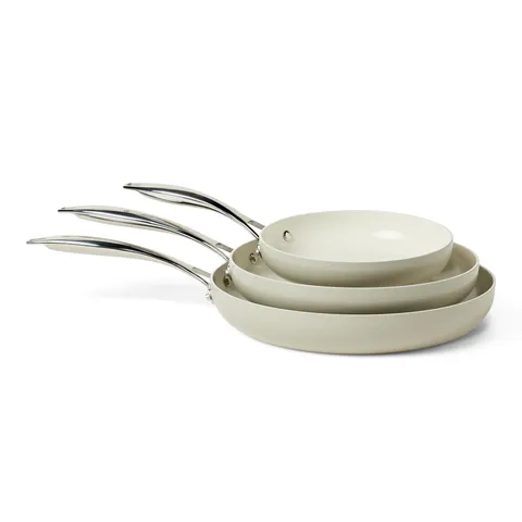 Amazon Basics Padelle Antiaderenti in Ceramica, Set di 3 Pezzi, Adatte a Tutti i Piani