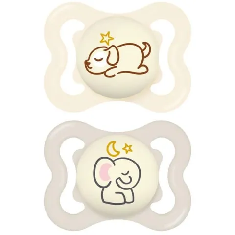 MAM Succhietto Supreme Notte 2-6 mesi (2 pezzi) colore casuale - Ciuccio per neonati fosforescente in silicone - tettarella per bambini ideale per un buon sviluppo orale