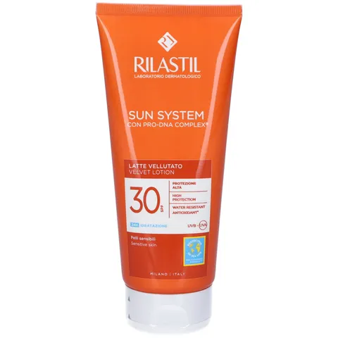 Rilastil Sun System Latte Vellutato, Emulsione Fluida dalla Texture Vellutata per Pelli