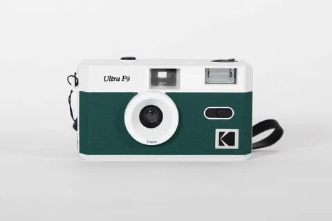 Kodak Film Kamera Ultra F9 White/Dark Night Green, 35 mm