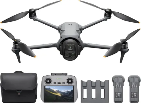 DJI Mavic 4 Pro Combo Fly More con DJI RC 2, drone con tripla fotocamera dotato di 100 MP