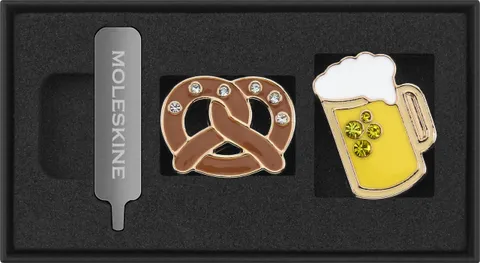 Moleskine Pins tema Paesi - Set Pins Pretzel e boccale di birra, Germania per Taccuini e