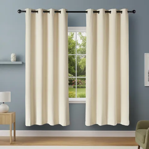 Amazon Basics Tende Oscuranti al 100% con Occhielli, 2 Teli, 132 x 213 cm, Beige