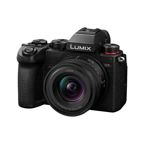 Panasonic Lumix S5D, Corpo Macchina Mirrorless Full Frame, con Obiettivo S-R1840E 18-40