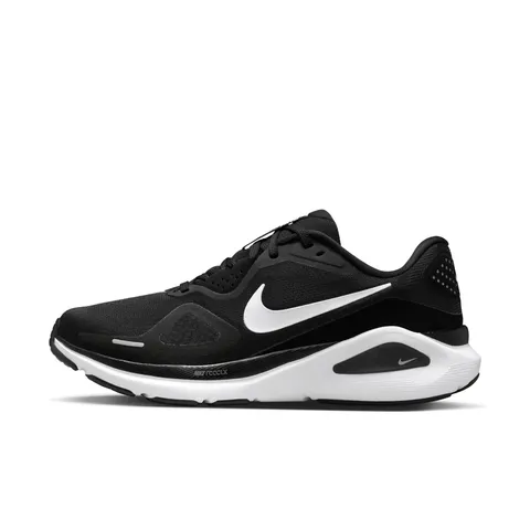 NIKE Structure 26 Sneaker